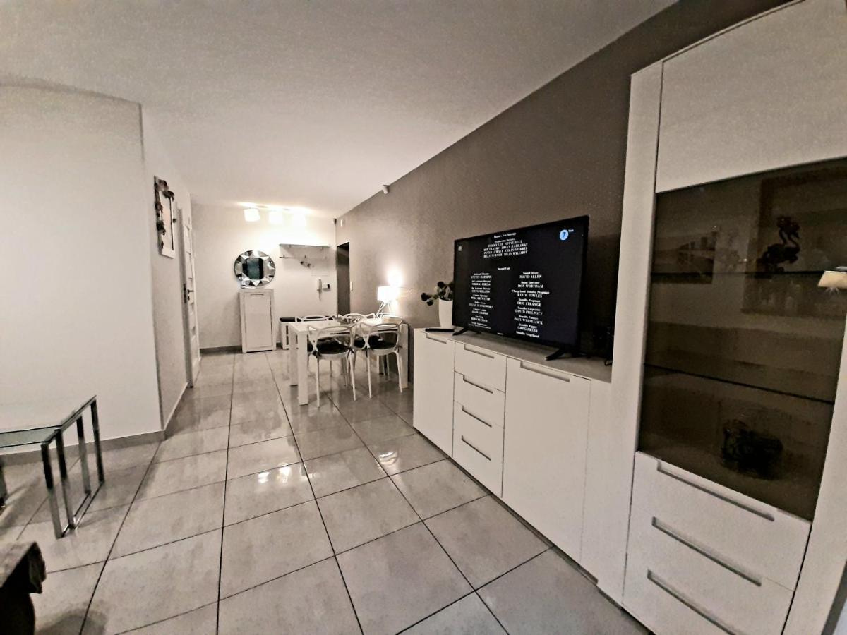 Apartamenty Aleksandry Apartament Przy Parku 슈비노우이스쳬 외부 사진